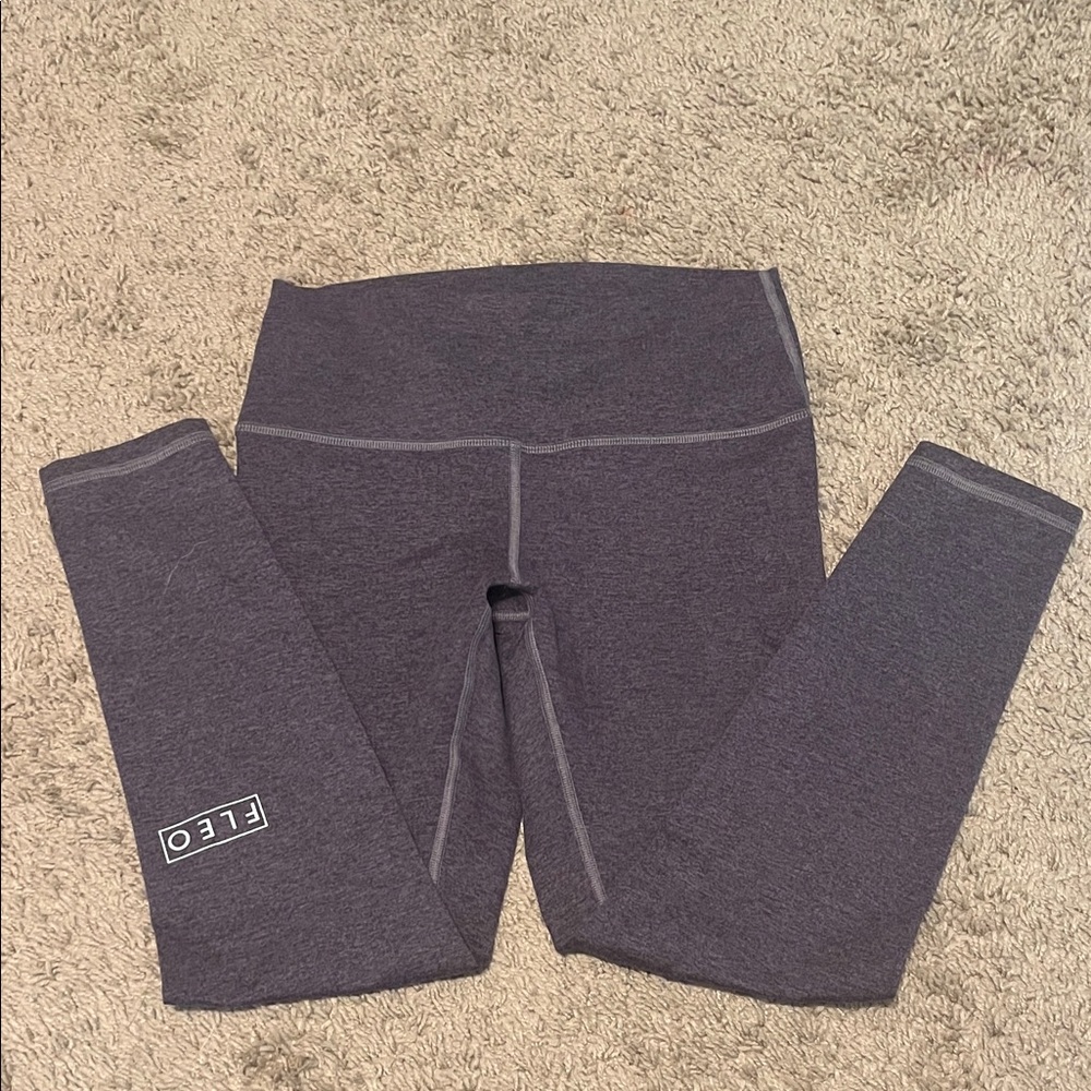 FLEO LIKE NEW LEGGINGS